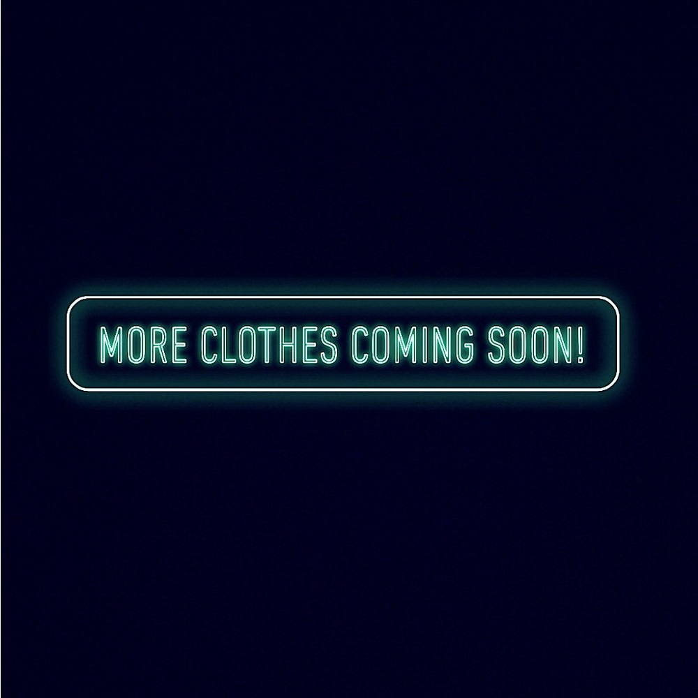 ✨MORE CLOTHES COMING SOON!✨